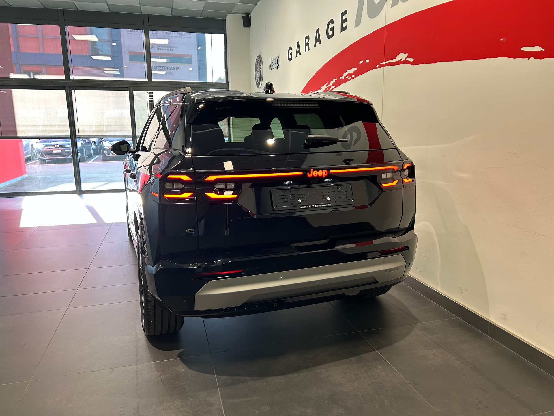 JEEP Compass Elektro 74kWh First Edition-image-16