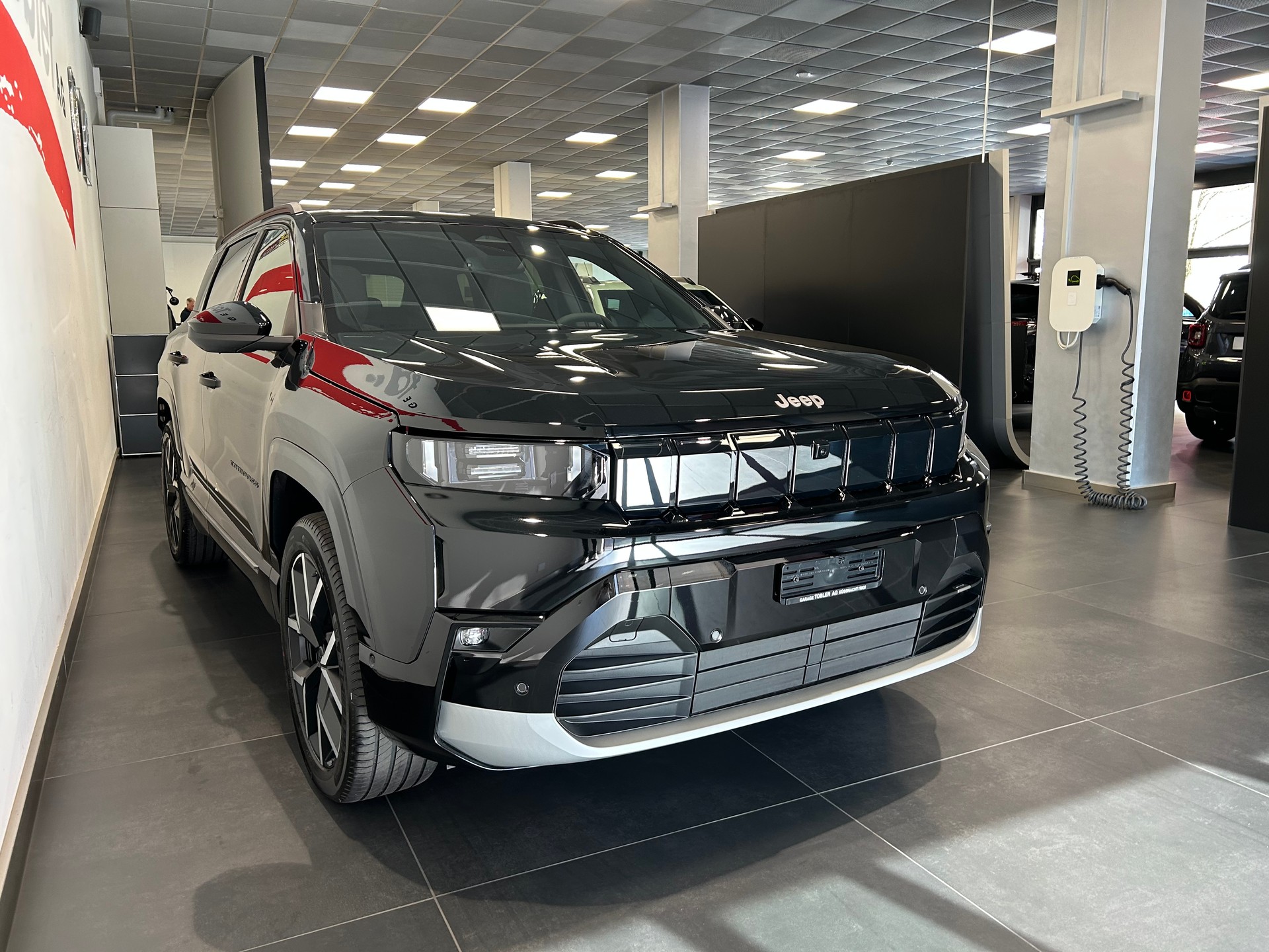 JEEP Compass Elektro 74kWh First Edition-image-5