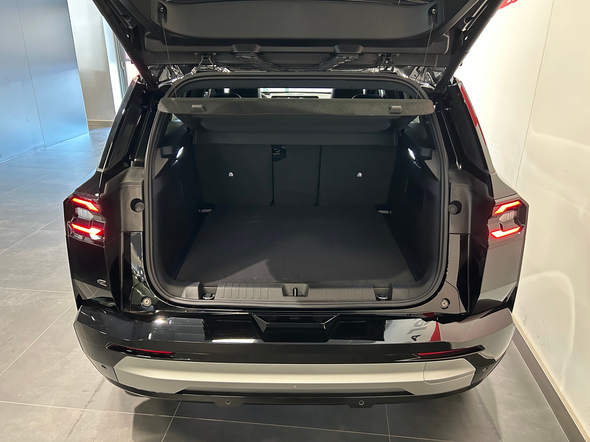 JEEP Compass Elektro 74kWh First Edition-image-18