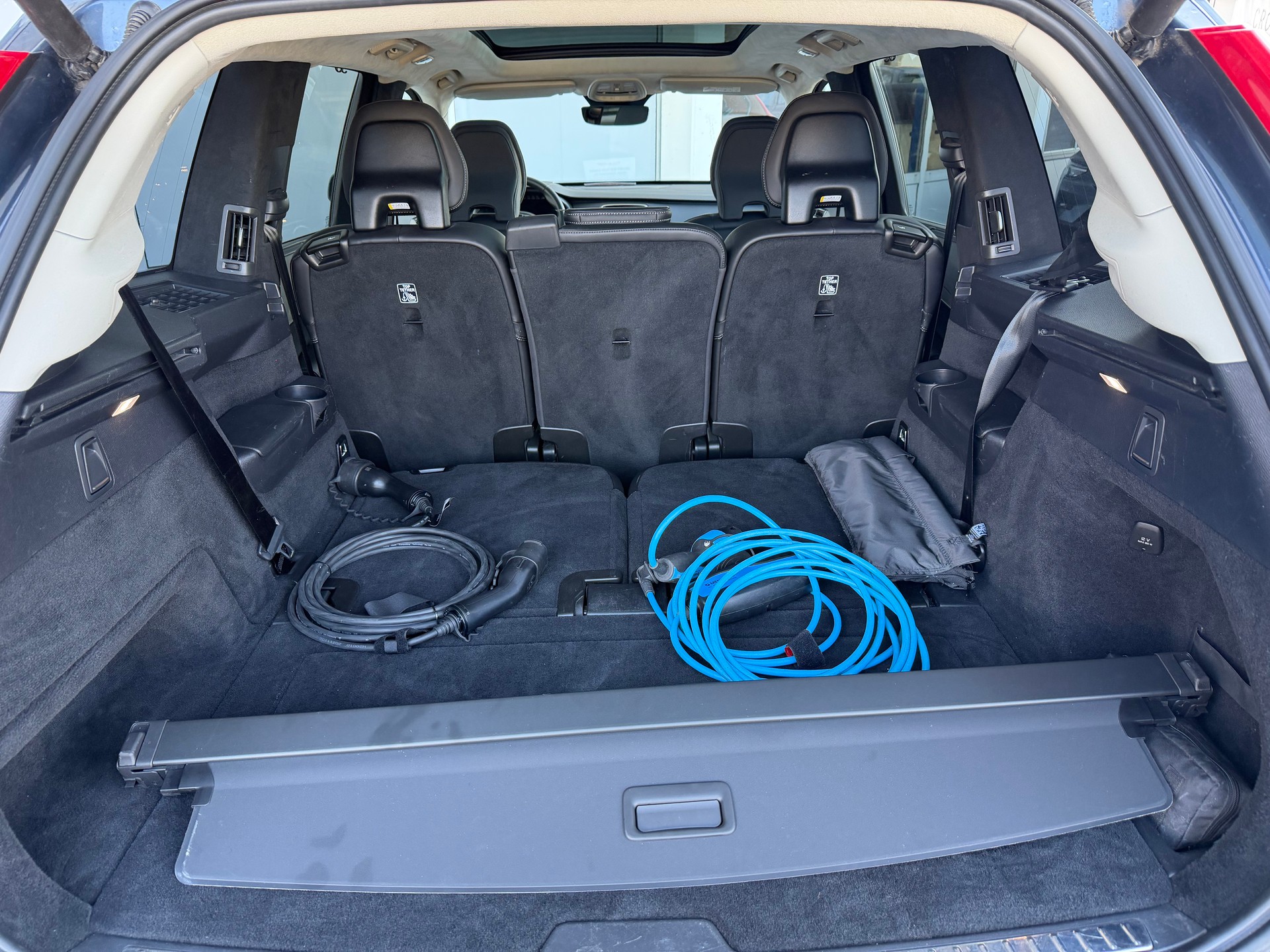 VOLVO XC90 T8 eAWD Ultimate Bright Geartronic-image-25