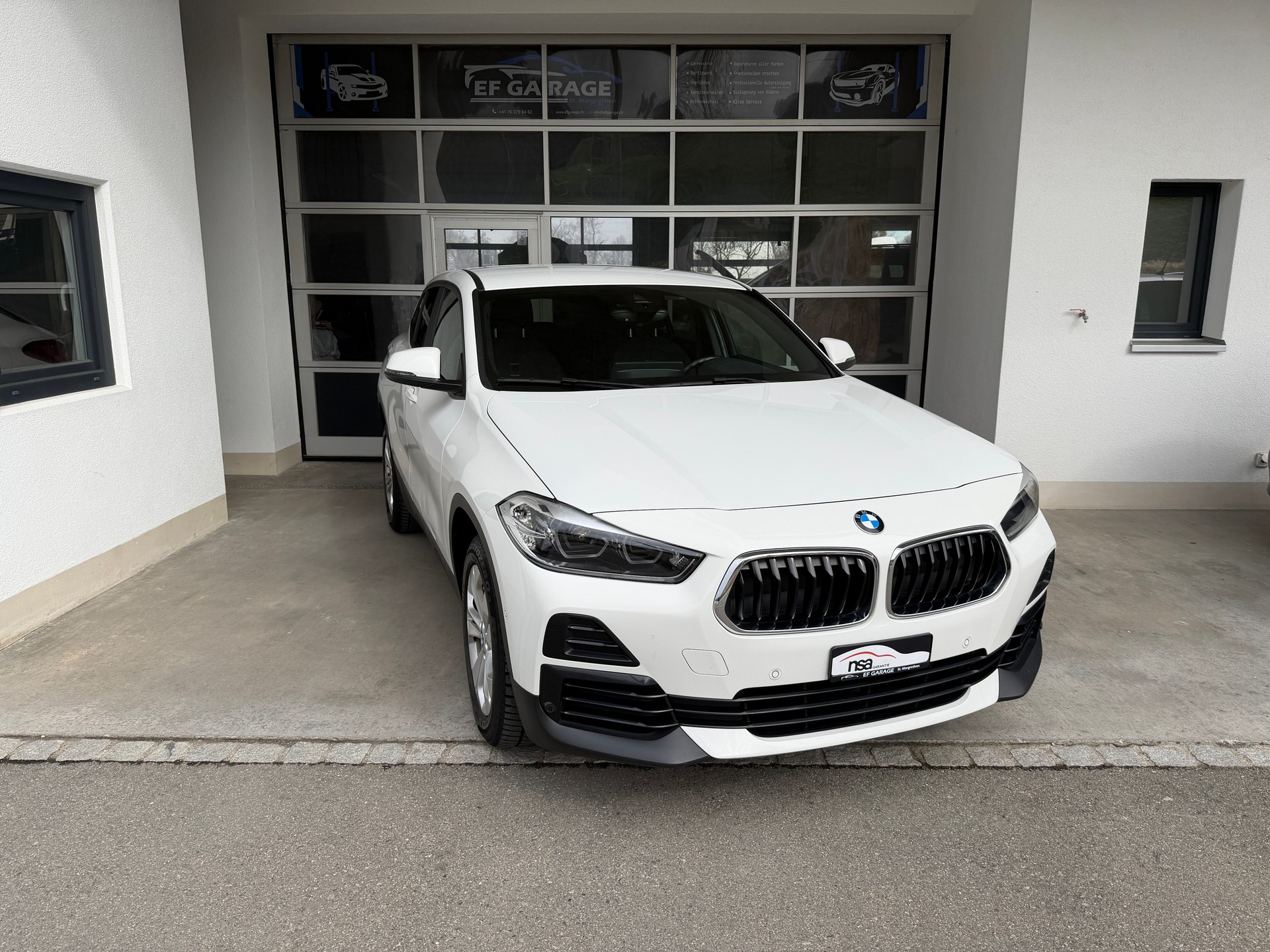 BMW X2 xDrive 18d Steptronic-showroom-element-2