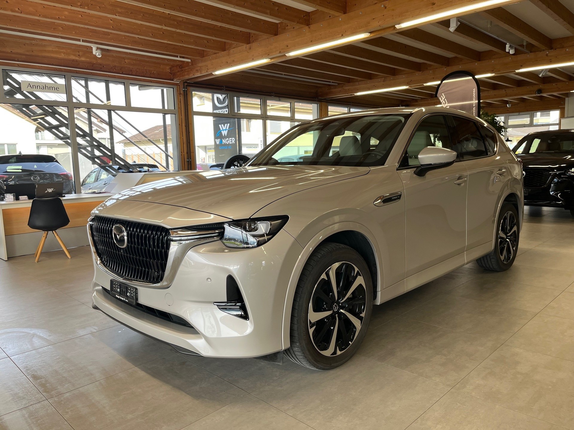 MAZDA CX-60 e-Skyactiv PHEV 327 AWD Takumi-image-2