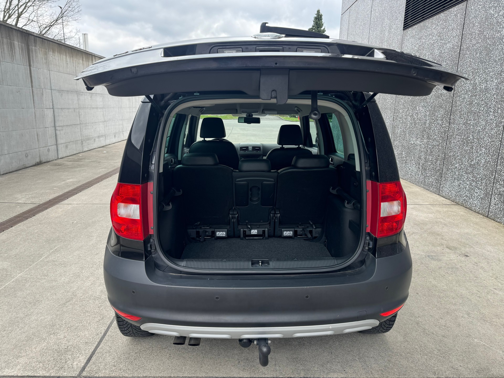 SKODA Yeti 2.0 TDI Elegance 4x4 DSG-image-7