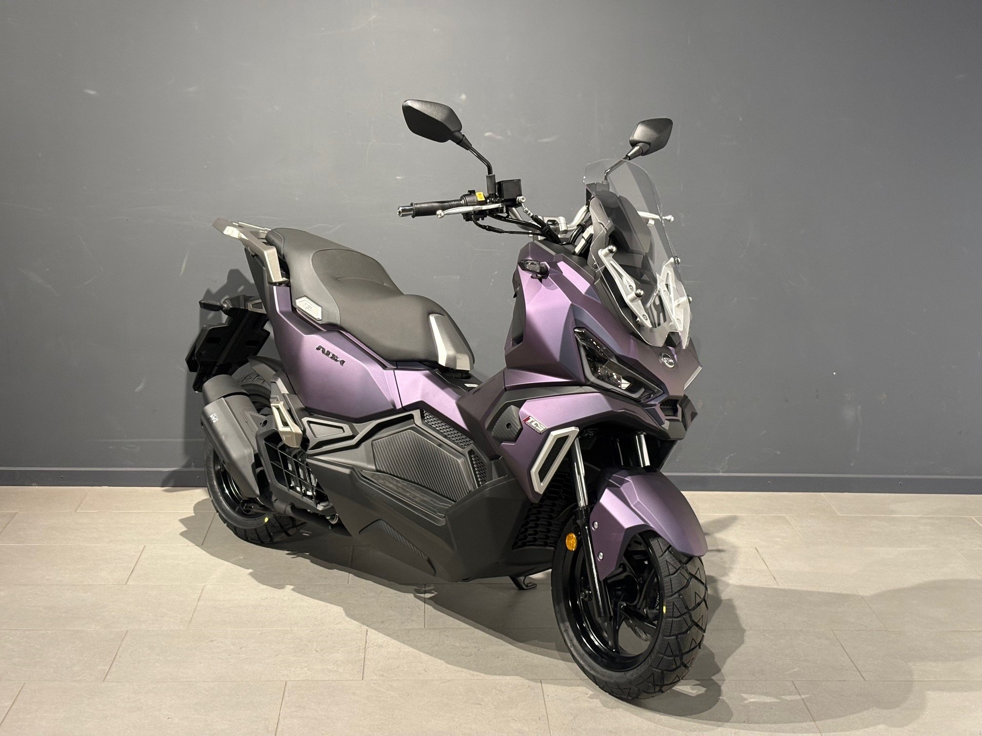 SYM ADX 125-showroom-element-1