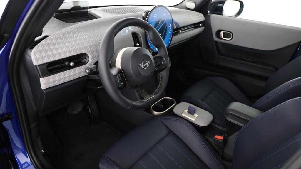 MINI Cooper 5 door C-image-16