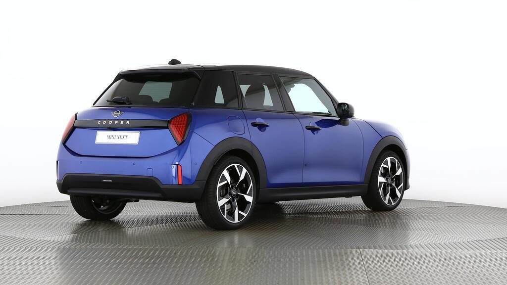 MINI Cooper 5 door C-image-3