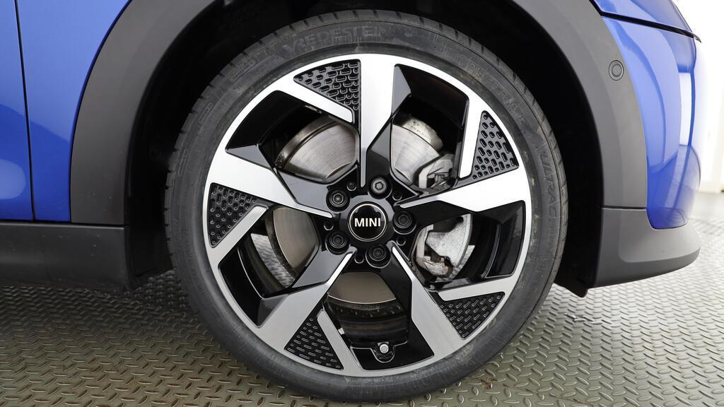 MINI Cooper 5 door C-image-10