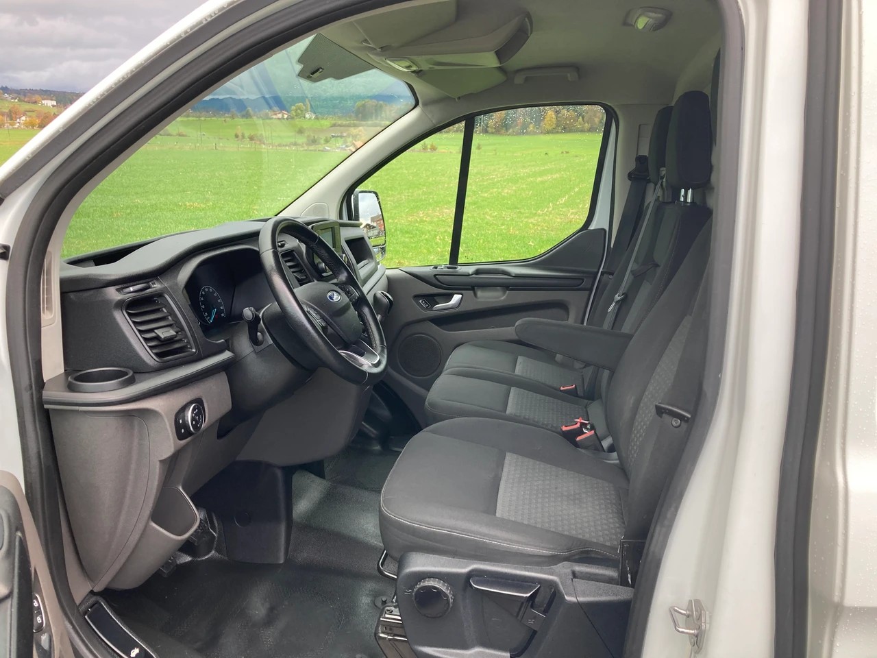 FORD Transit Custom Van 280 L1H1Trend-image-7