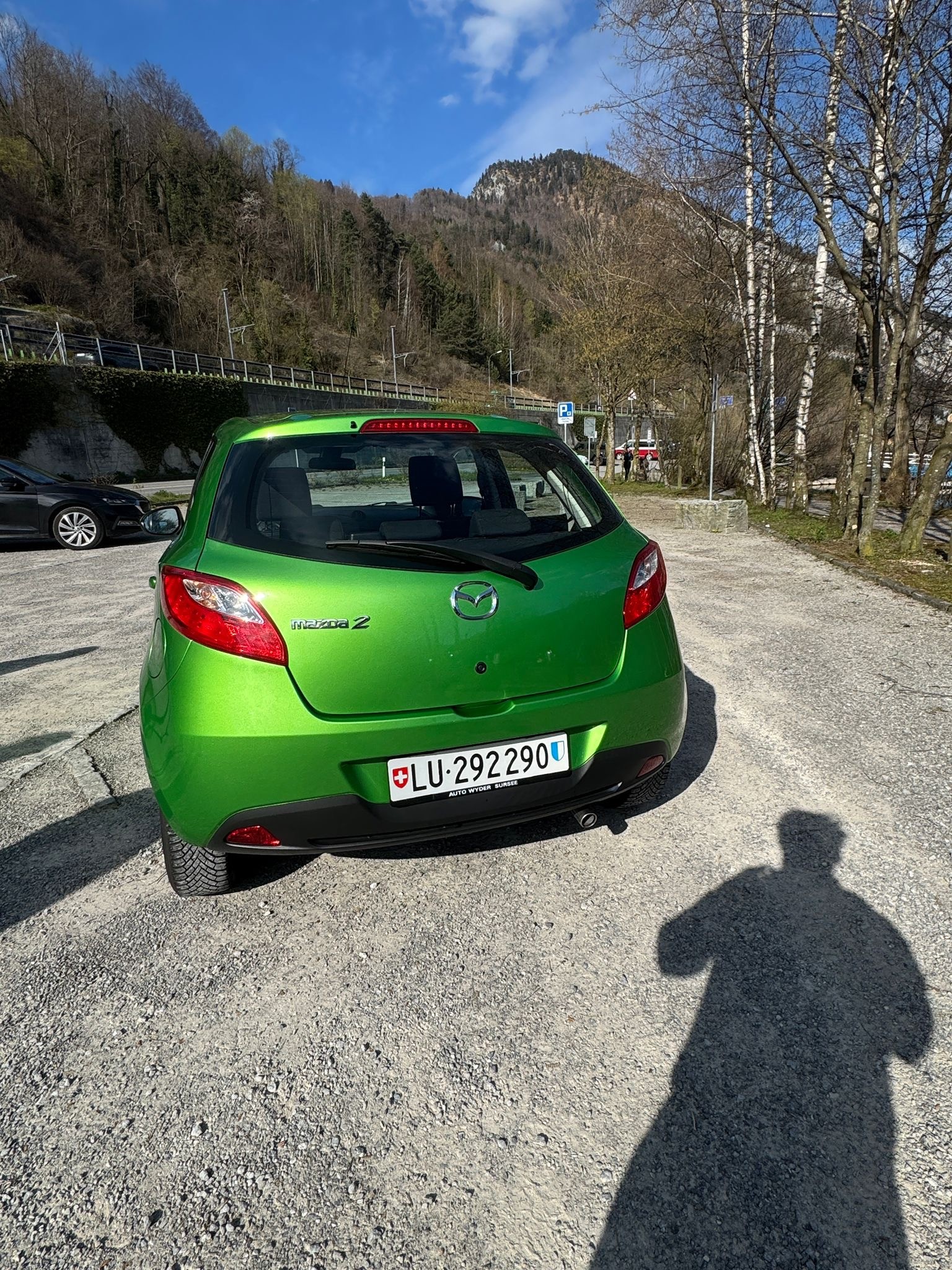 MAZDA 2-image-1