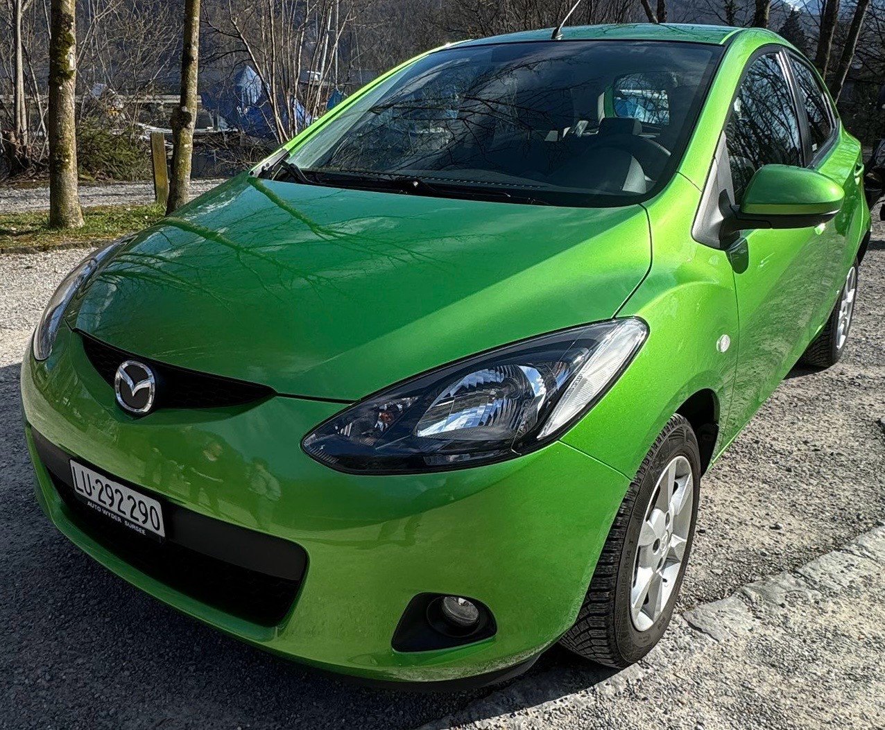 MAZDA 2-image-0