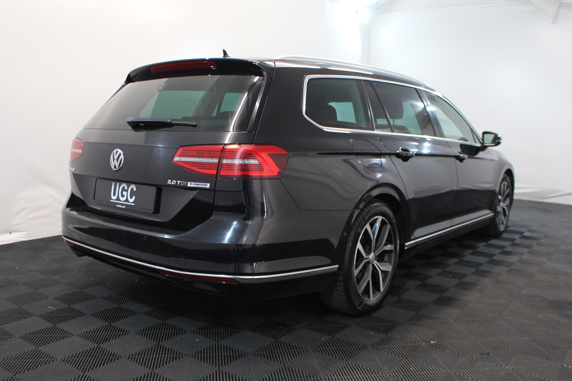 VW Passat Variant 2.0 TDI 190 SCR Highline DSG-image-5
