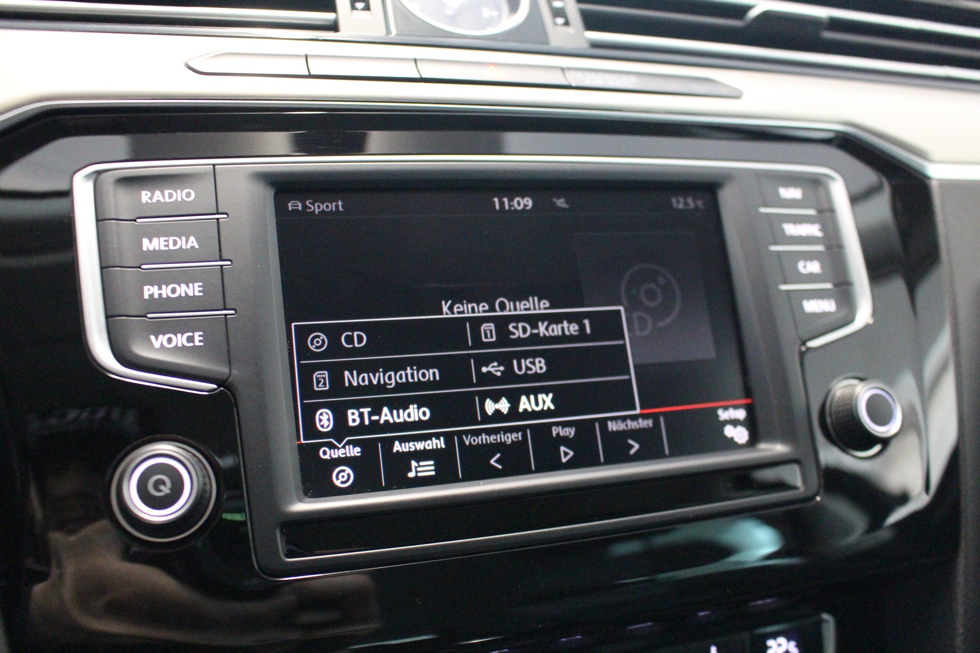 VW Passat Variant 2.0 TDI 190 SCR Highline DSG-image-16