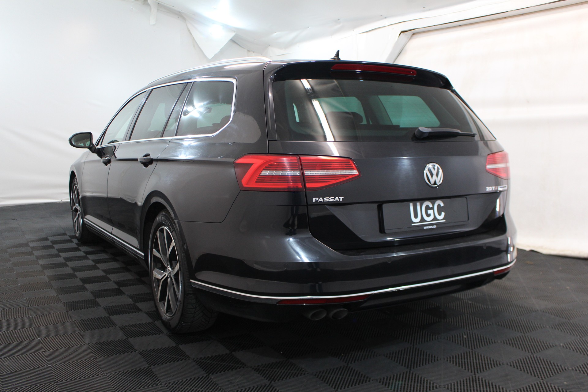 VW Passat Variant 2.0 TDI 190 SCR Highline DSG-image-3