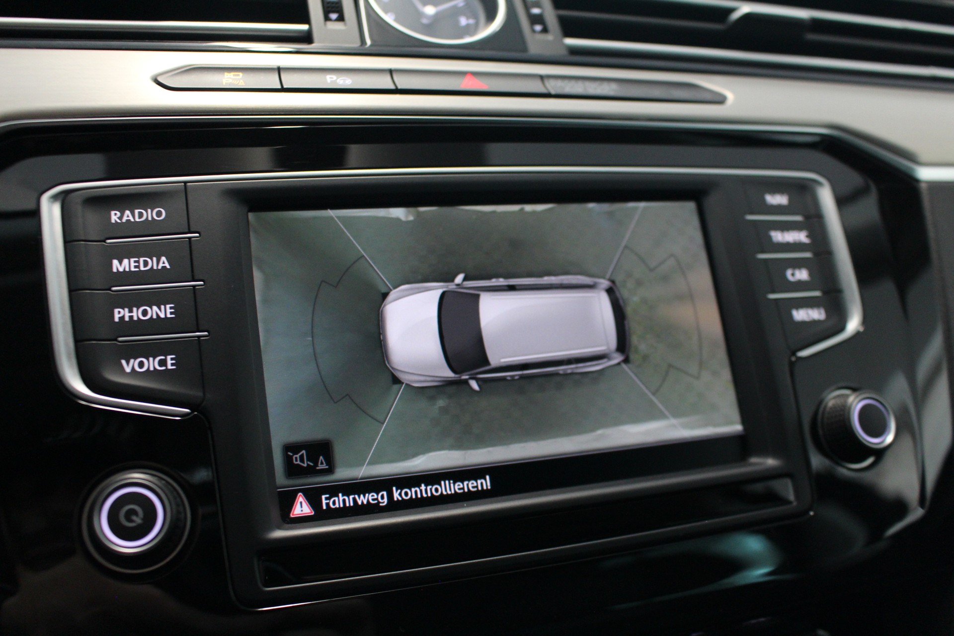 VW Passat Variant 2.0 TDI 190 SCR Highline DSG-image-18