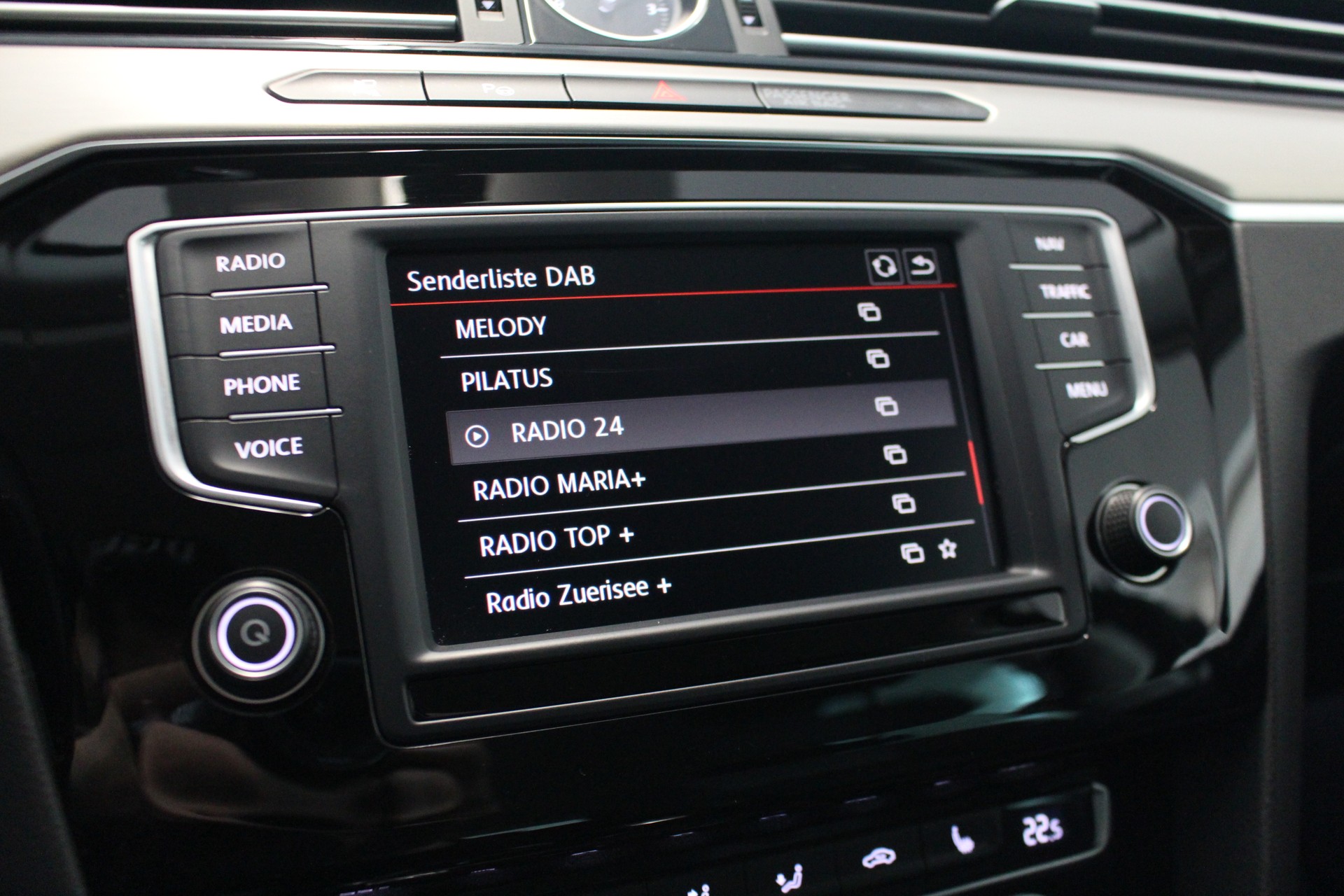 VW Passat Variant 2.0 TDI 190 SCR Highline DSG-image-15