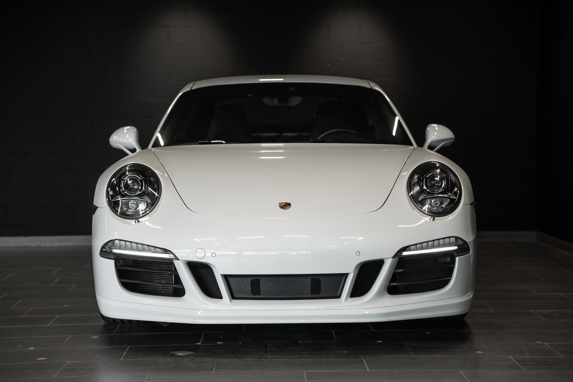 PORSCHE 911 Carrera 4 / Chrono Paket / Sitzbelüftung / Rückfahrkamera / Sportauspuff / Tempomat-image-5