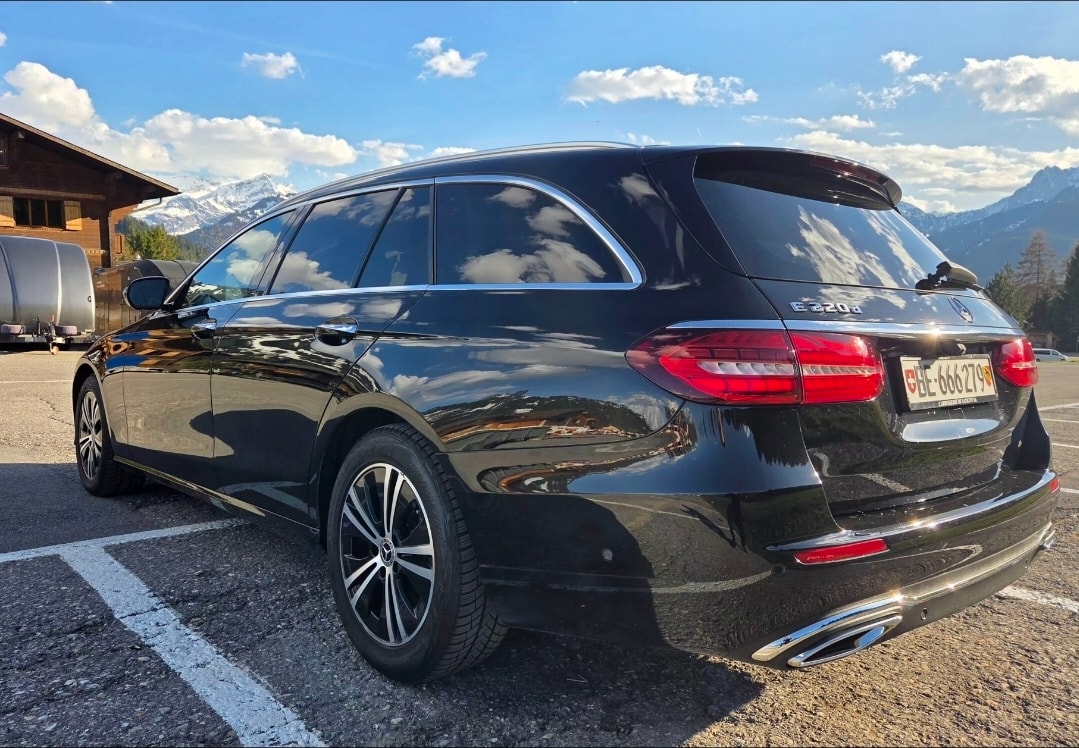 MERCEDES-BENZ E 220 d T 4Matic 9G-Tronic-image-3