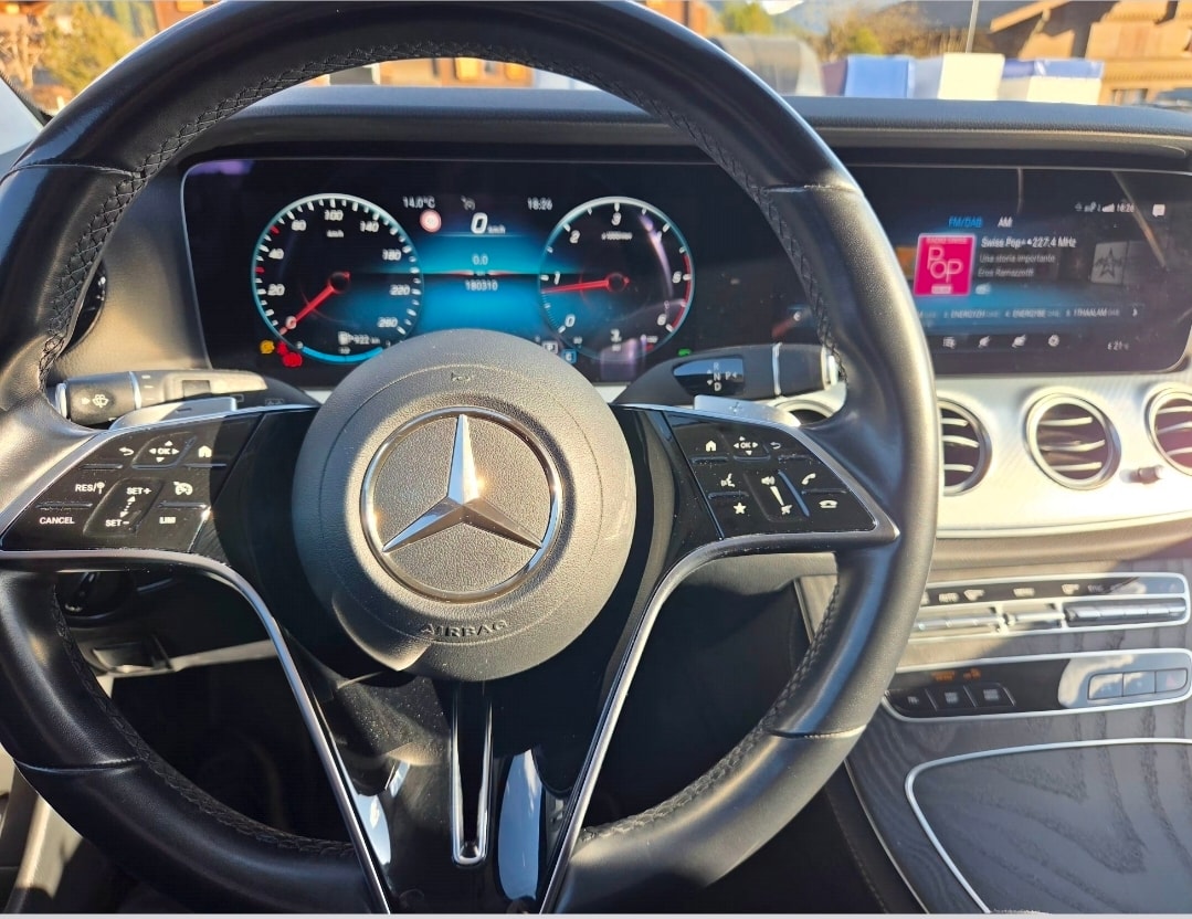 MERCEDES-BENZ E 220 d T 4Matic 9G-Tronic-image-5
