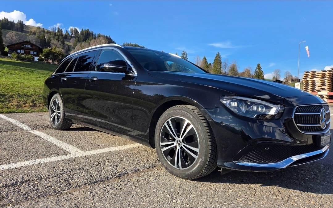 MERCEDES-BENZ E 220 d T 4Matic 9G-Tronic-image-4