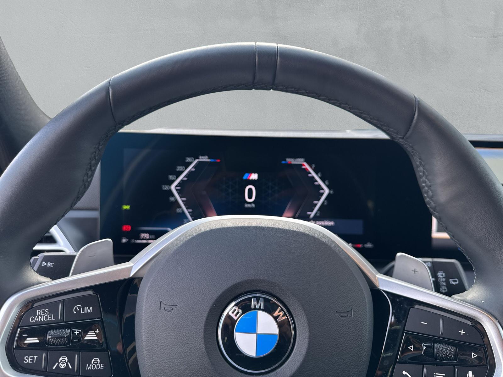 BMW 330i xDrive Touring M Sport ** Action de leasing à 1.9% ** 📍-image-17