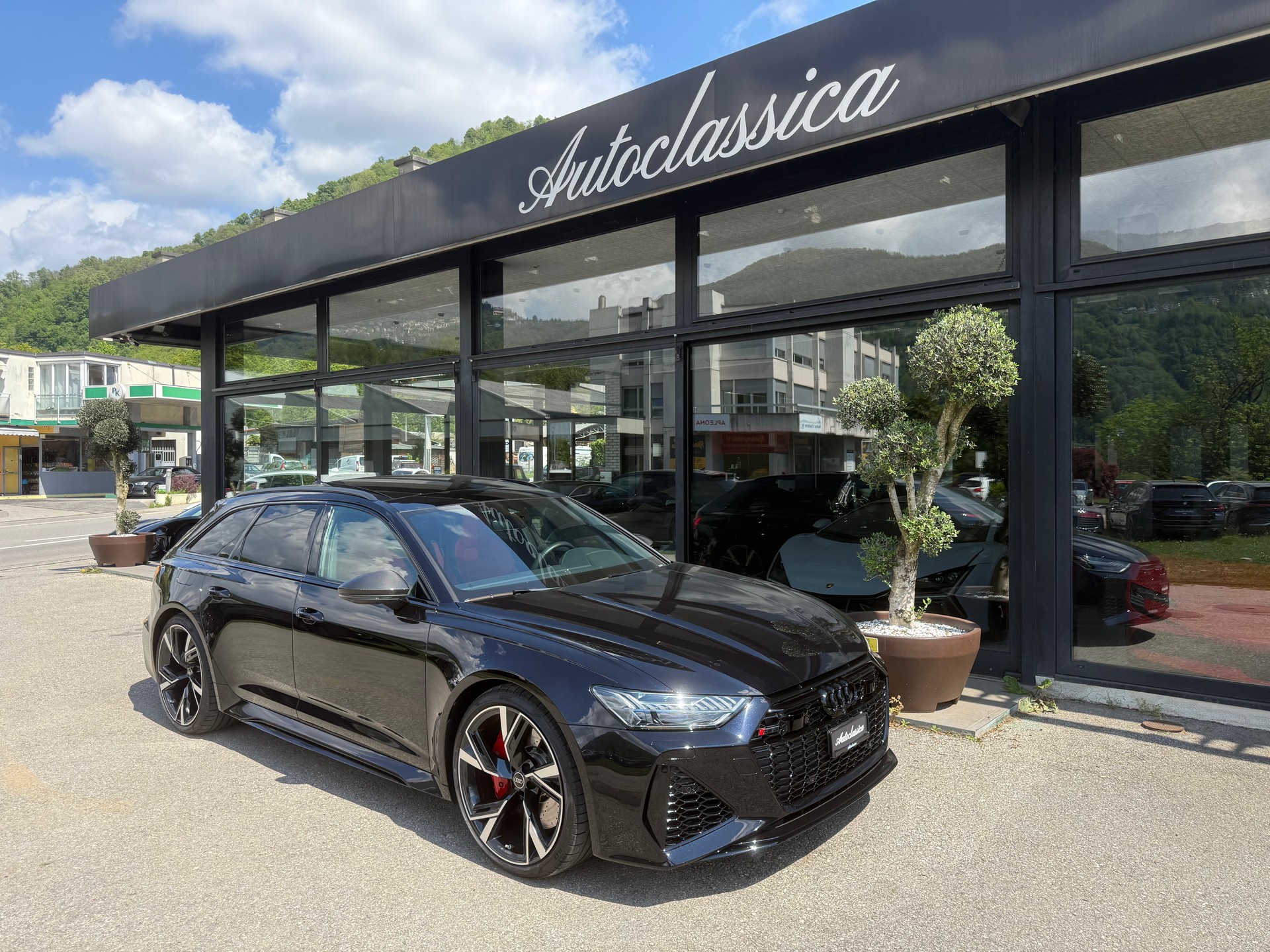 AUDI RS6 Avant 4.0 TFSI V8 Performance quattro-image-4