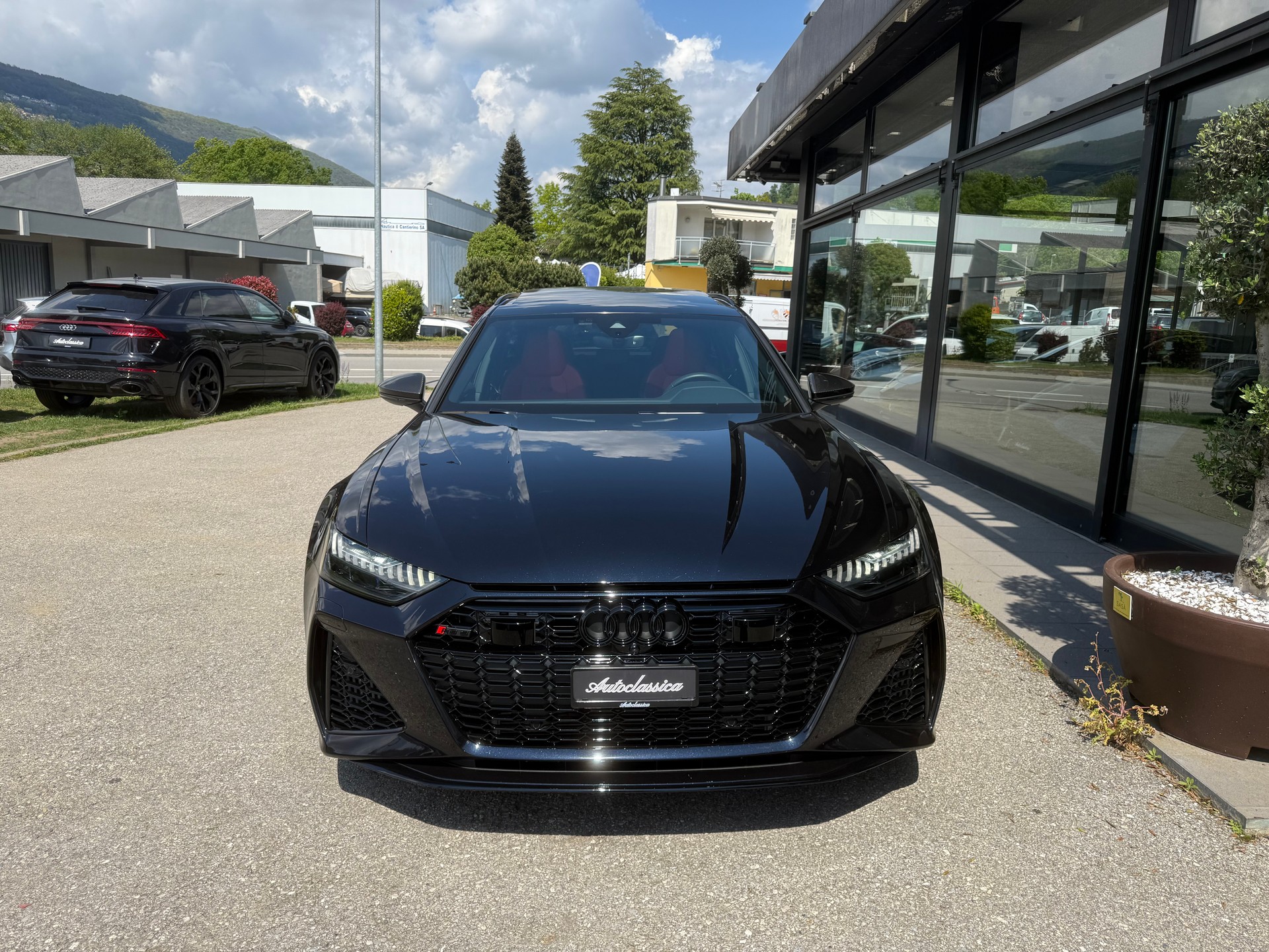 AUDI RS6 Avant 4.0 TFSI V8 Performance quattro-image-1