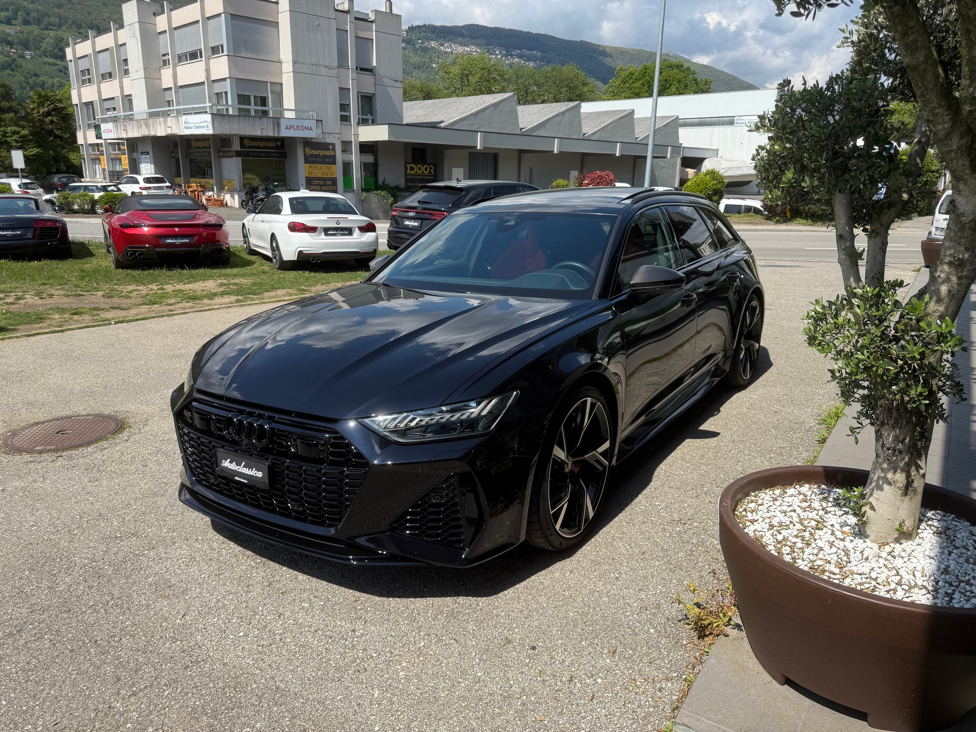 AUDI RS6 Avant 4.0 TFSI V8 Performance quattro-image-5