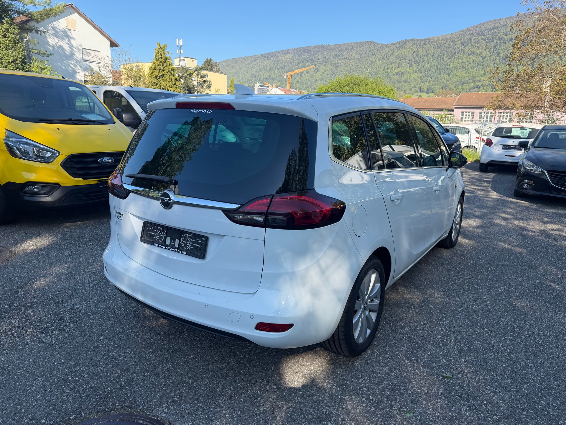 OPEL Zafira 1.6 CDTi Excellence * Gr. Navi * Klima-auto * Tempomat * PDC V&H * RF-Kamera *-image-4