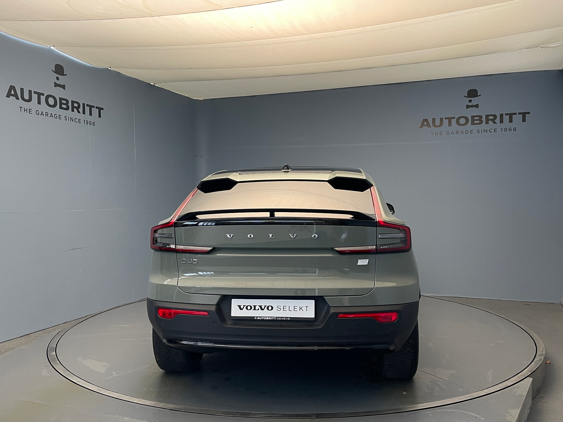 VOLVO C40 P8 Twin Recharge Ultimate AWD-image-3