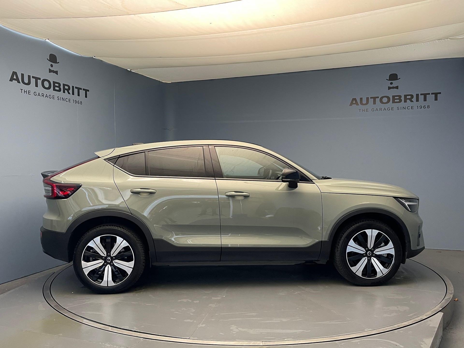 VOLVO C40 P8 Twin Recharge Ultimate AWD-image-4