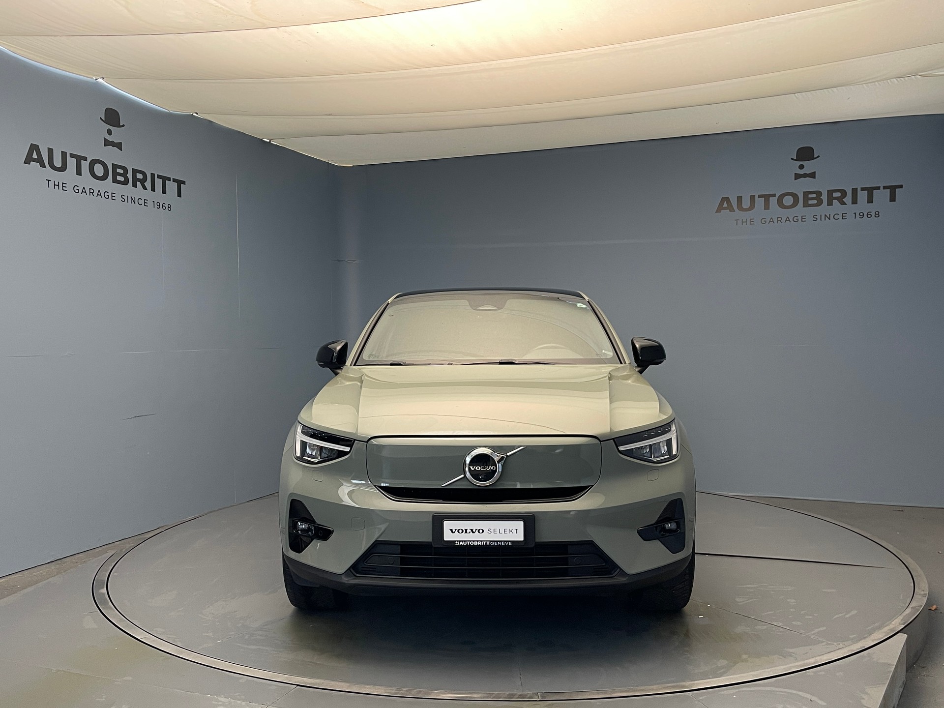 VOLVO C40 P8 Twin Recharge Ultimate AWD-image-2
