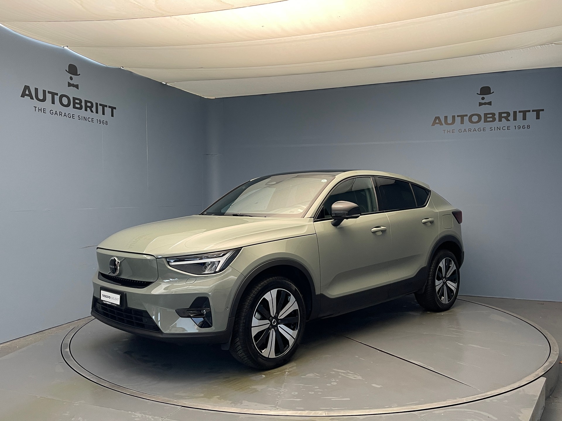 VOLVO C40 P8 Twin Recharge Ultimate AWD-image-0