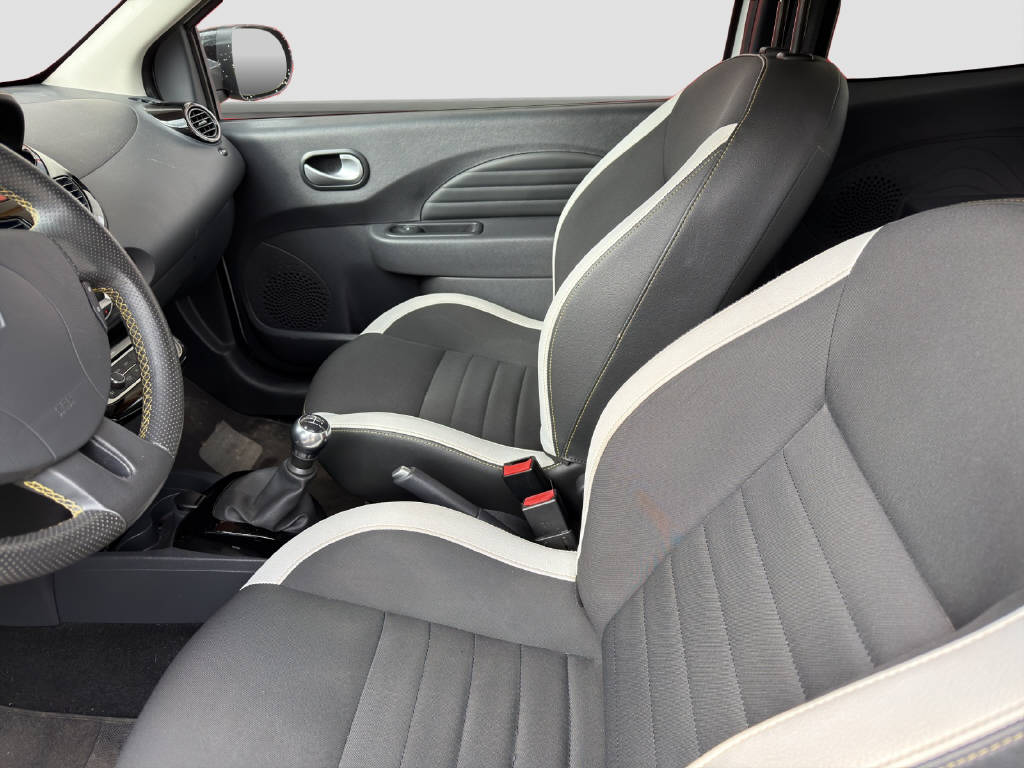 RENAULT Twingo Sport 1.6 16V RS-image-10