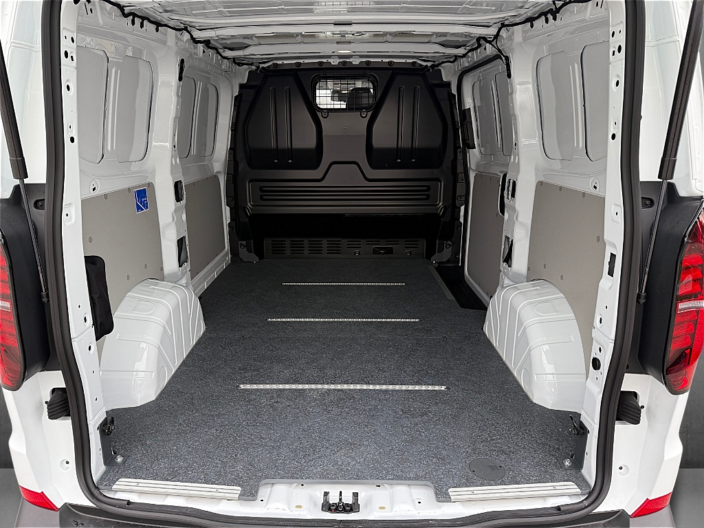 VW Transporter 2.0 TDI Automat-image-9