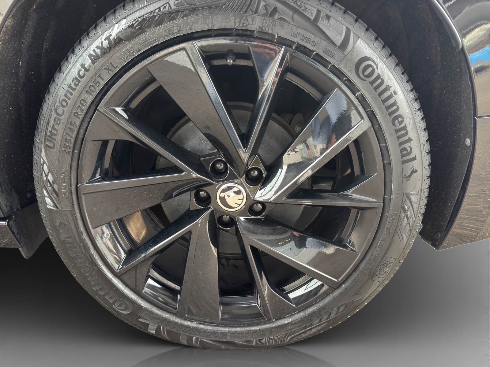 SKODA Enyaq iV 80x SportLine-image-14