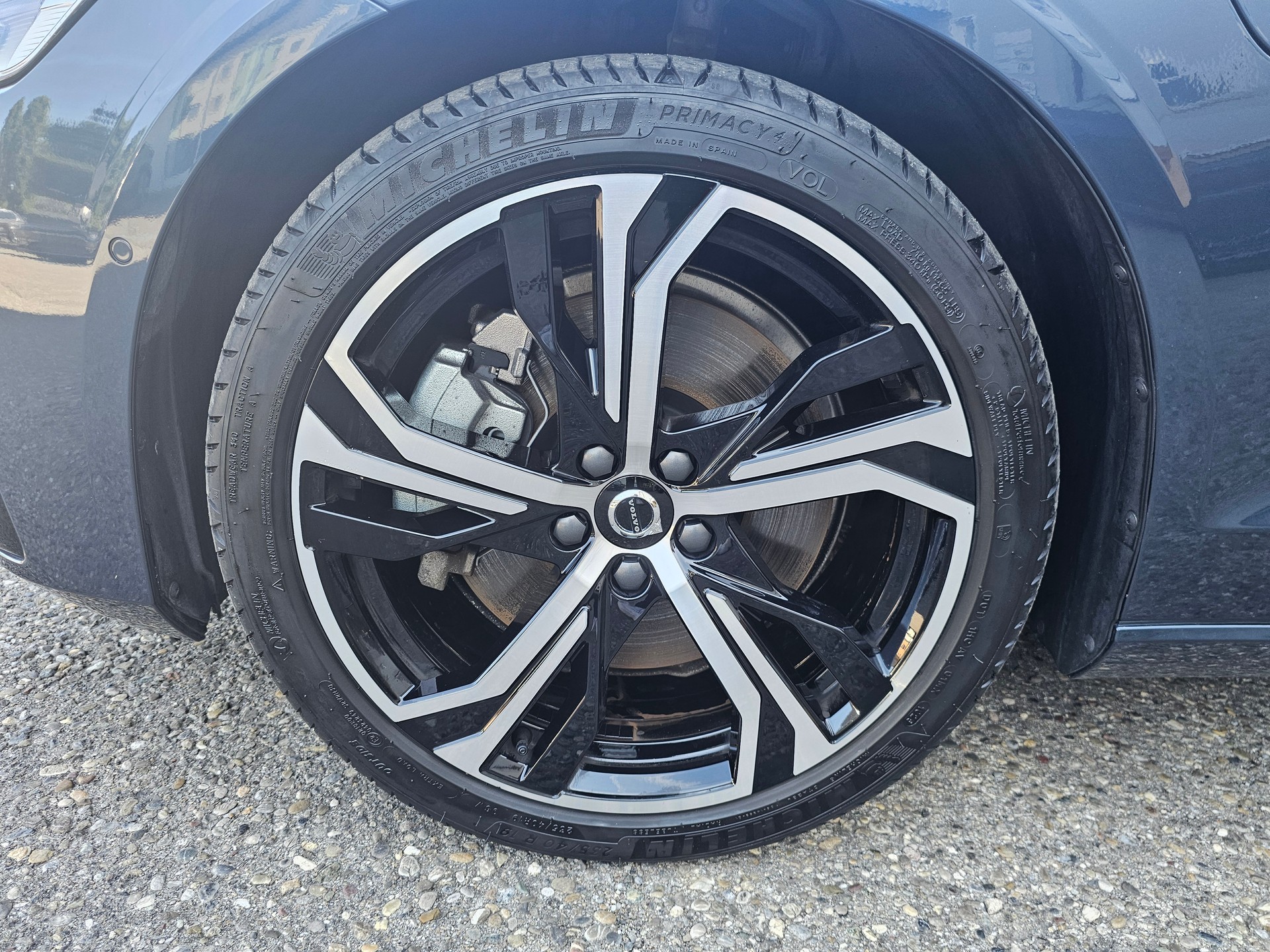 VOLVO V60 2.0 T8 TE Ultra Dark eAWD-image-5