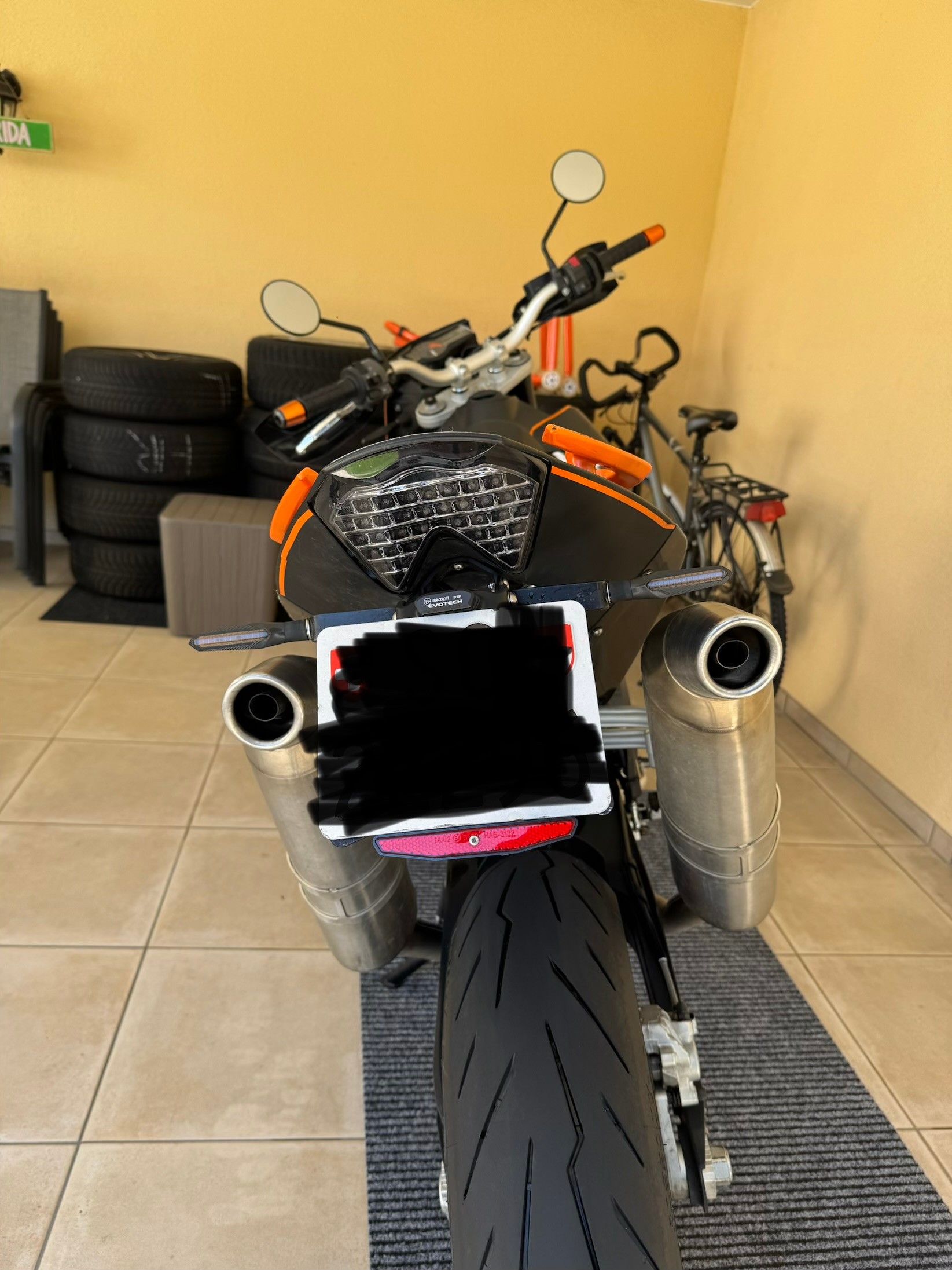 KTM 690 SM (25kW)-image-6