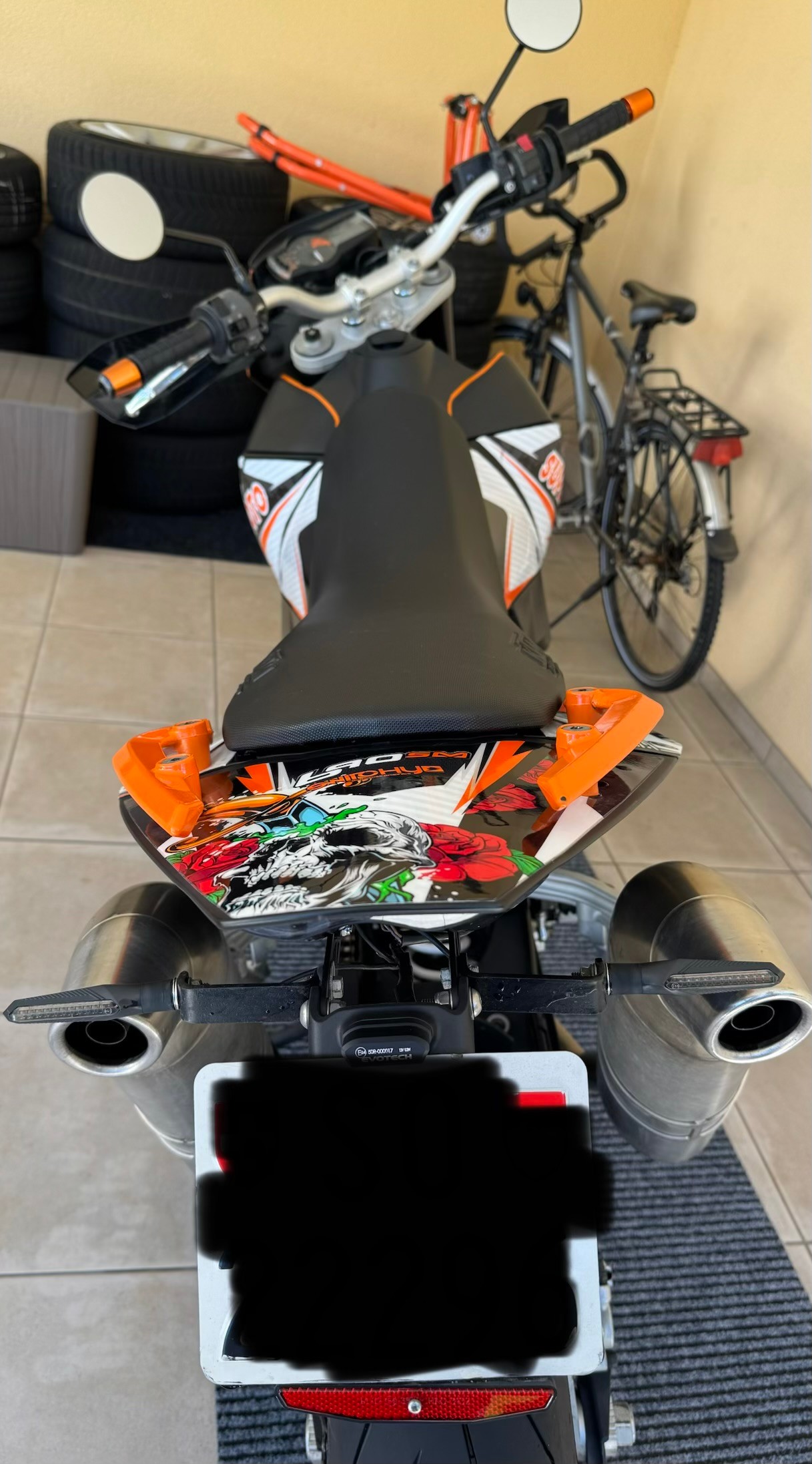 KTM 690 SM (25kW)-image-8