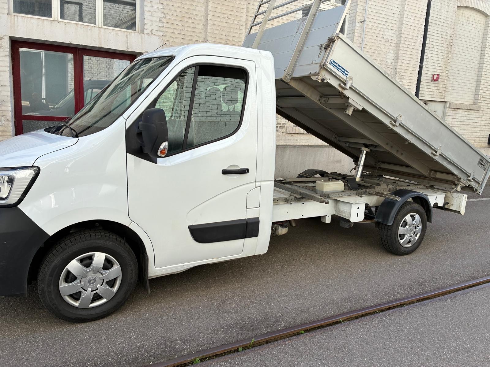 RENAULT Master T35 Blue dCi145 L2H1