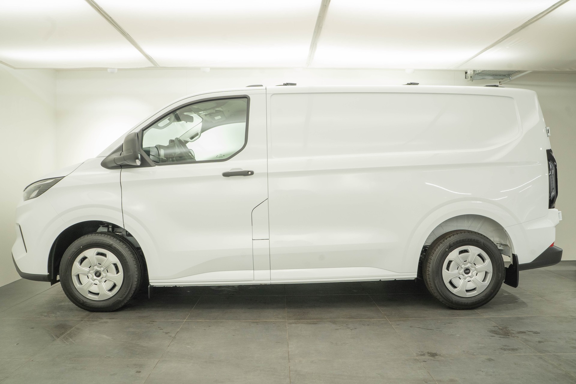 FORD Transit C Van 320 L1 2.0 EcoBlue 136 Trend 4x4-showroom-element-2