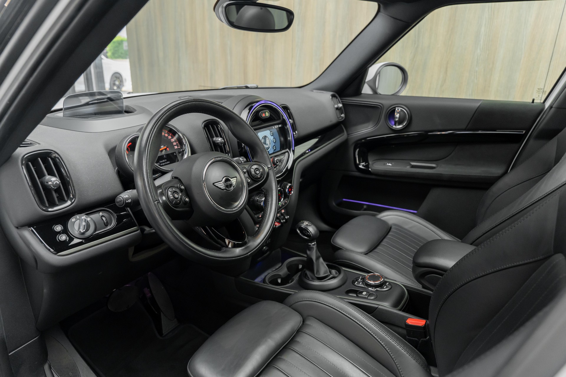 MINI Countryman Cooper ALL4 Steptronic-showroom-element-3