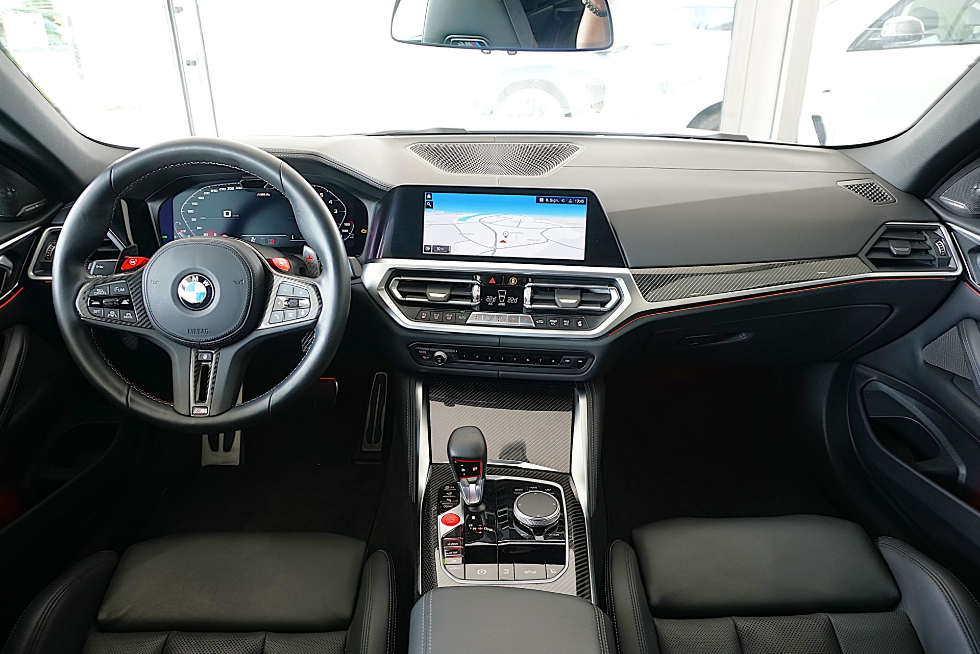 BMW M4 Cabrio Competition M xDrive-image-10