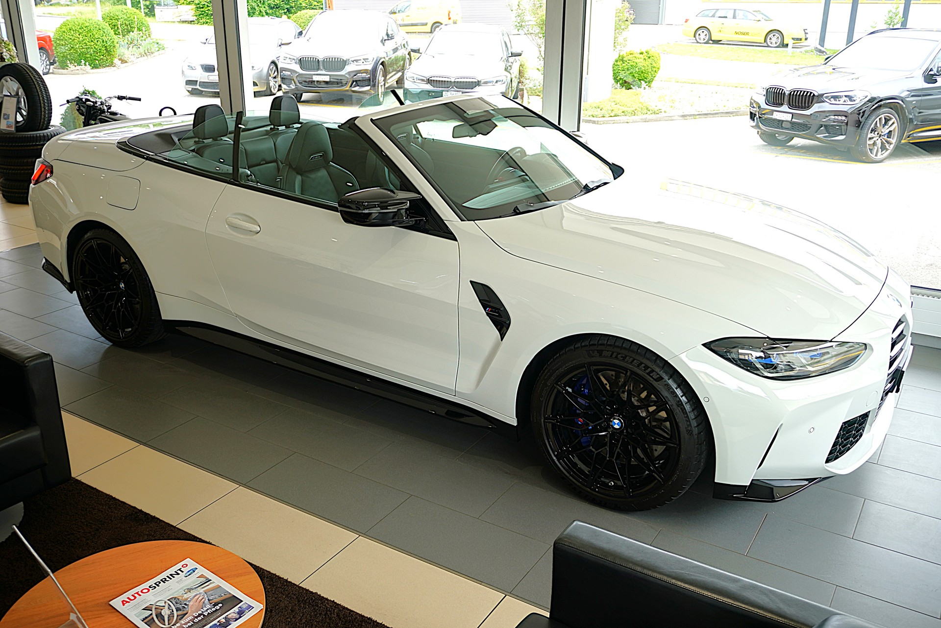 BMW M4 Cabrio Competition M xDrive-image-23