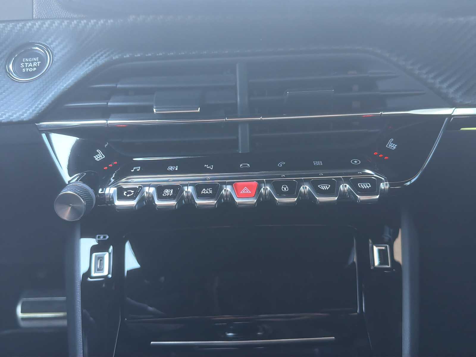 PEUGEOT 208 e-GT Pack-image-13