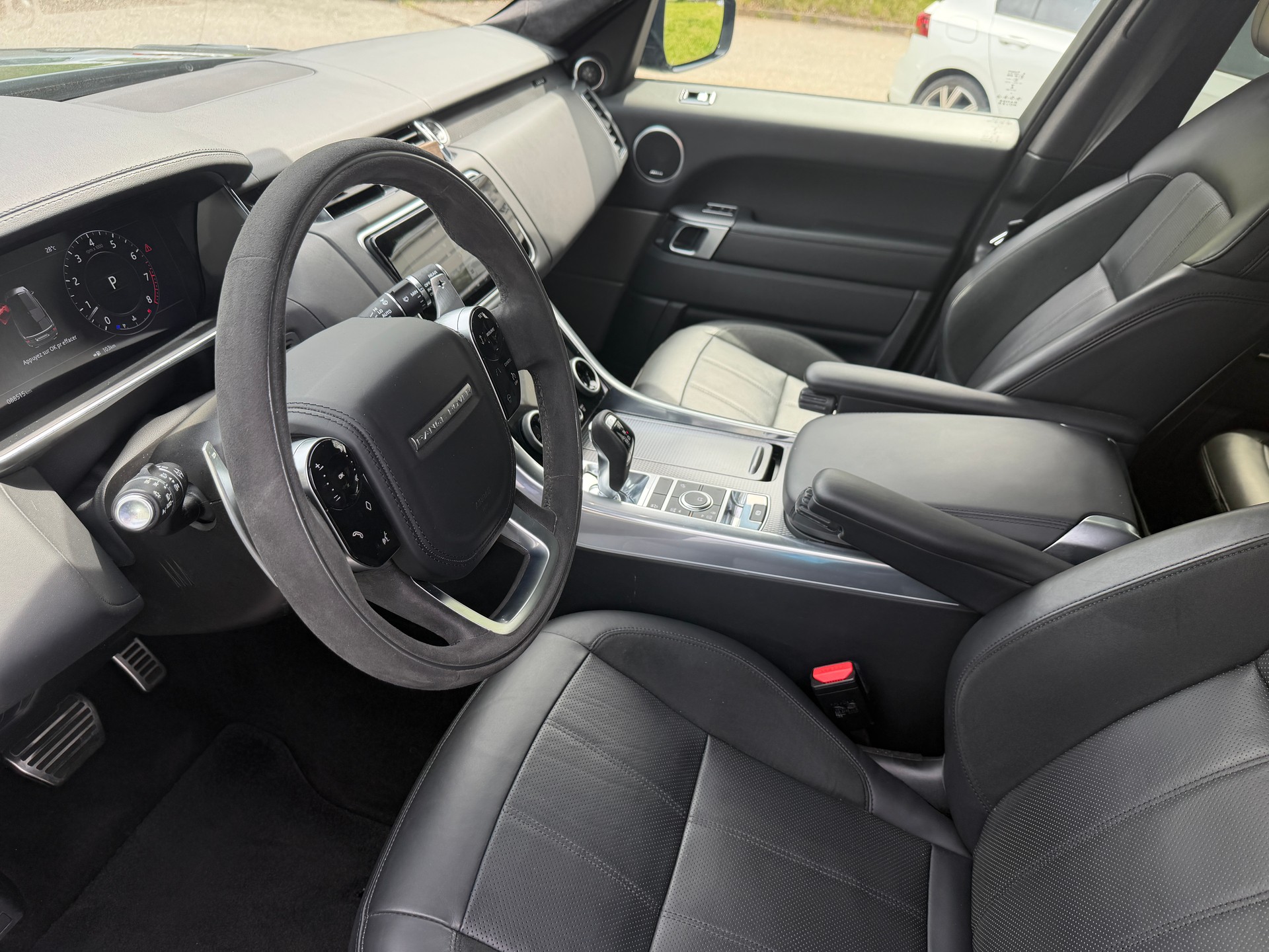 LAND ROVER Range Rover Sport P400 3.0 I6 MHEV HSTAutomatic-image-6