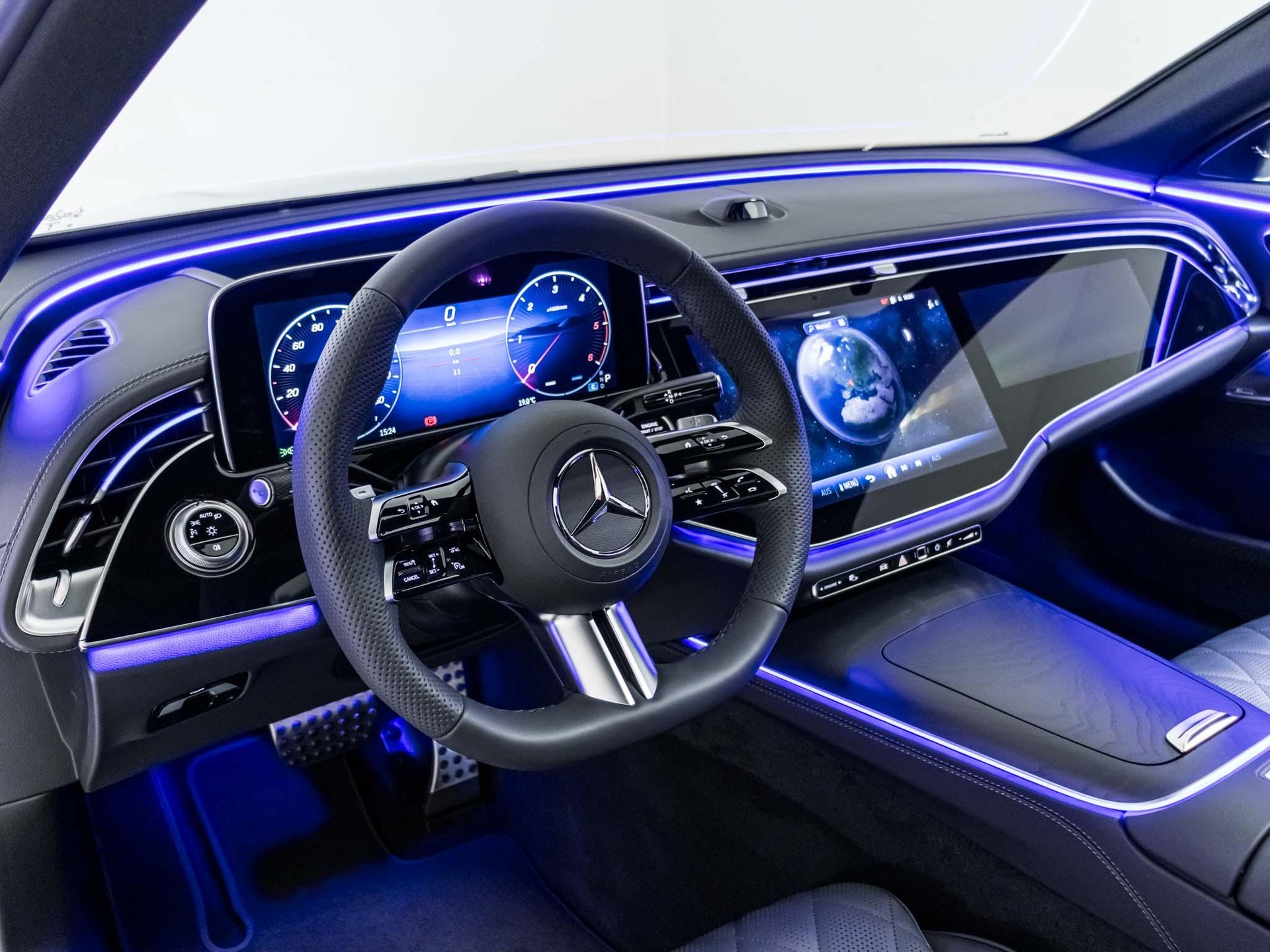 MERCEDES-BENZ E 450 d 4MATIC T-Modell-image-9