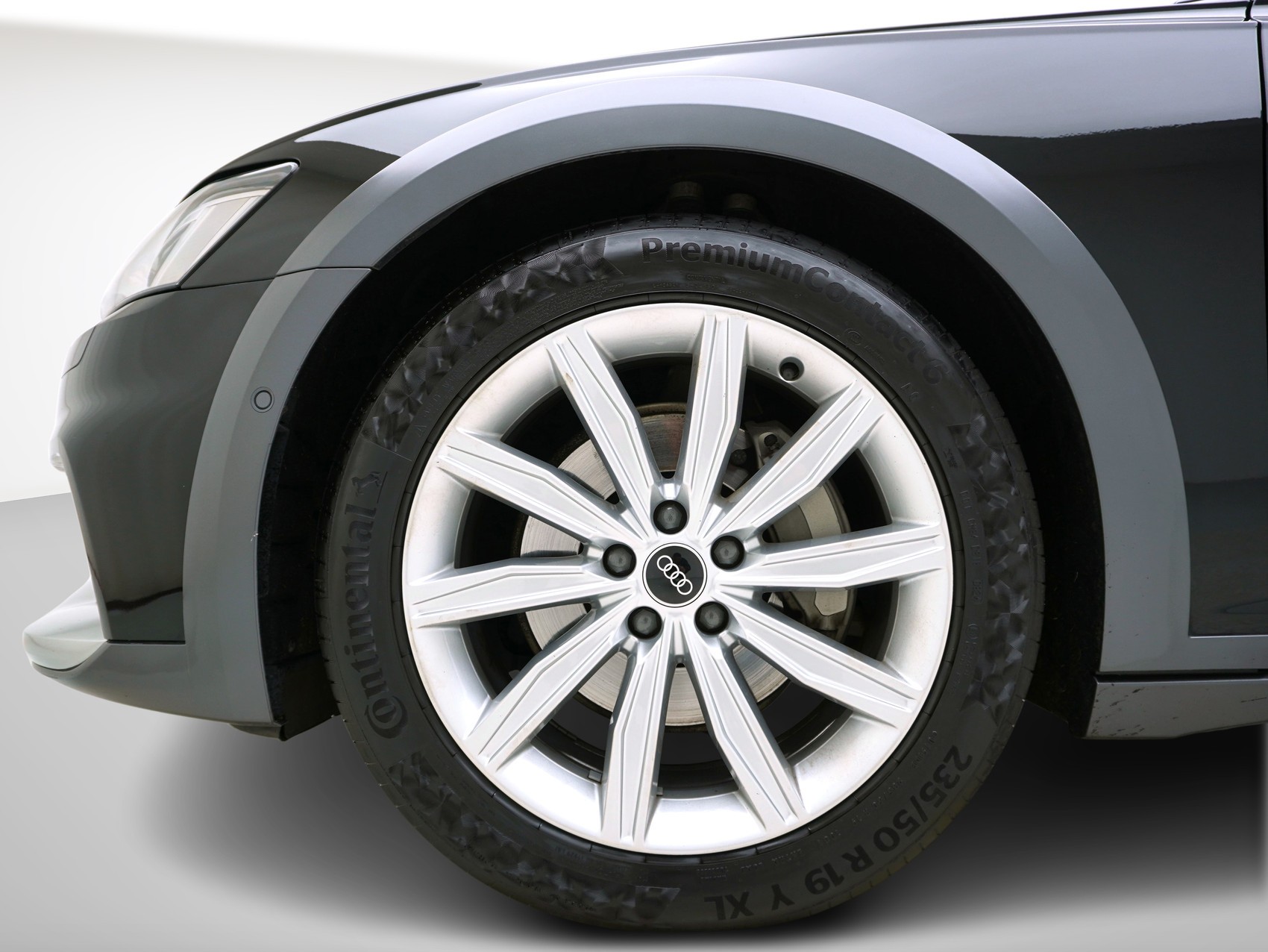 AUDI A6 Allroad 45 TDI quattro S-Tronic-image-5