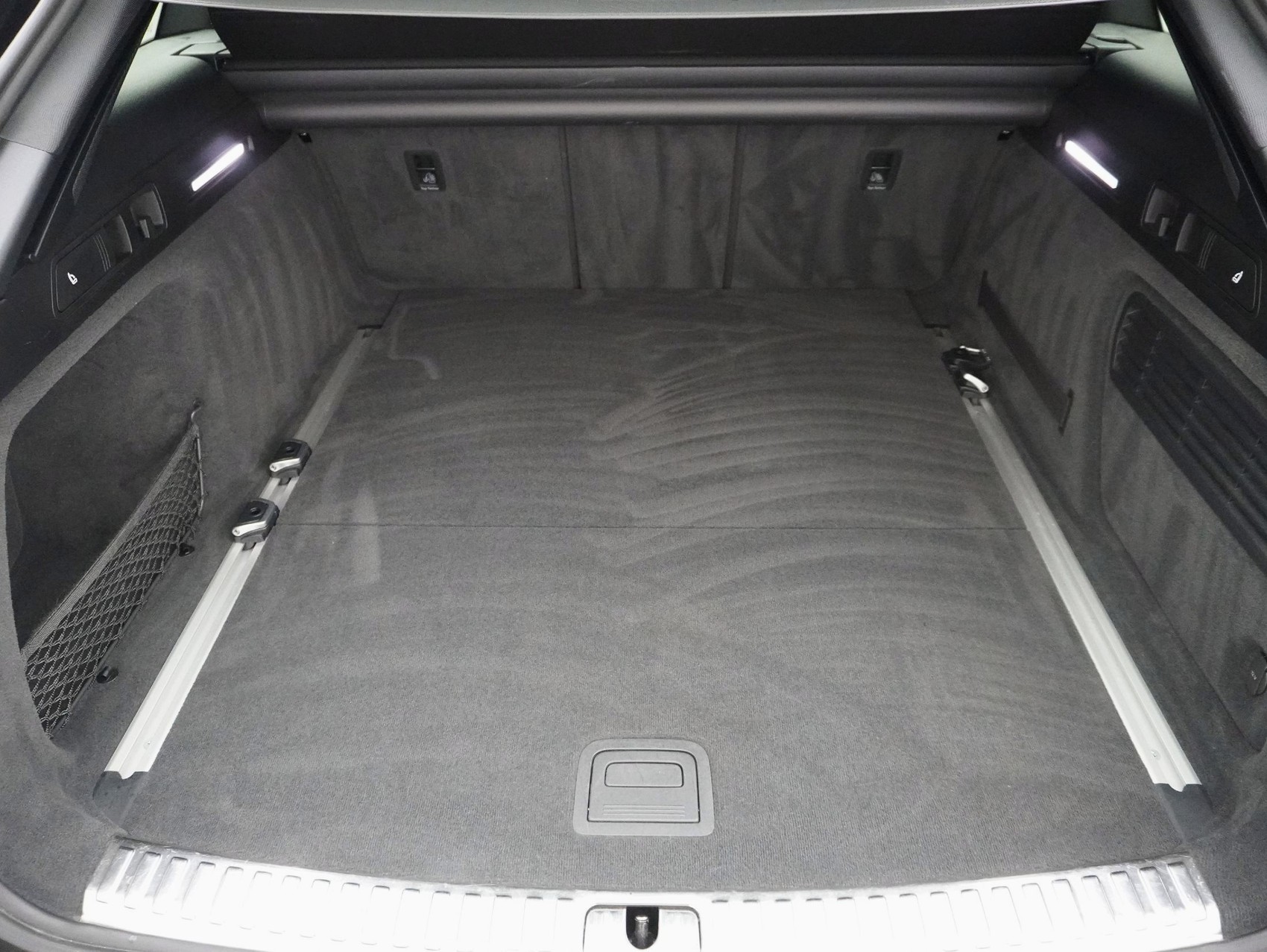 AUDI A6 Allroad 45 TDI quattro S-Tronic-image-11
