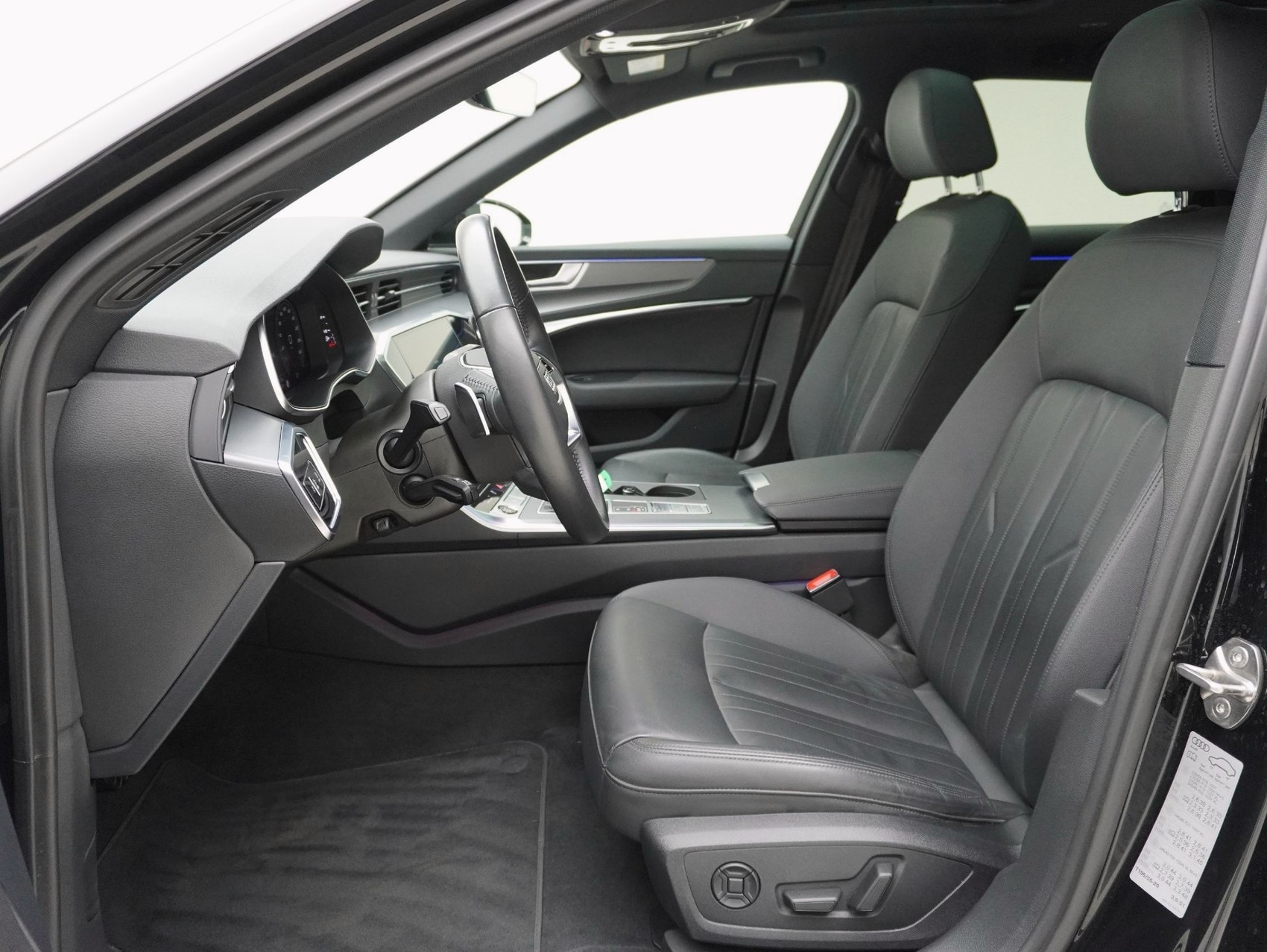 AUDI A6 Allroad 45 TDI quattro S-Tronic-image-7