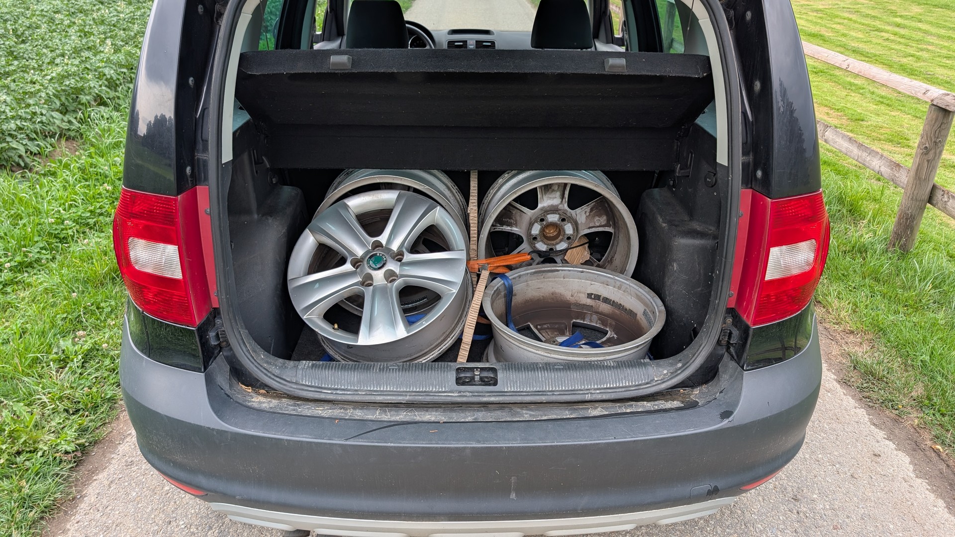 SKODA Yeti 2.0 TDI AllDrive 4x4-image-4